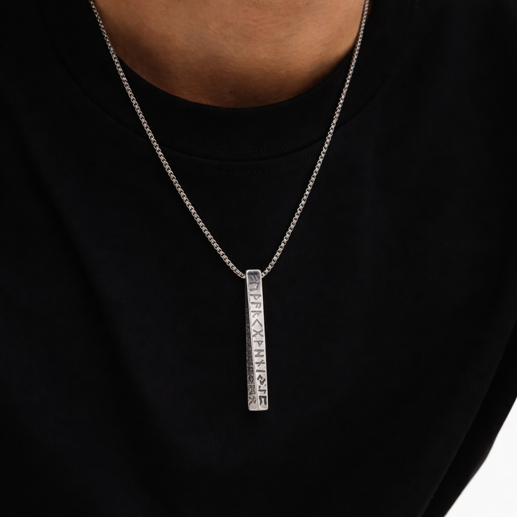 Vanta Rune Necklace