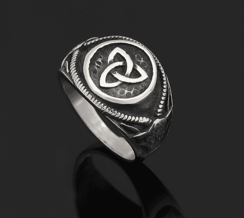 Triskelion Ring - Viking Century