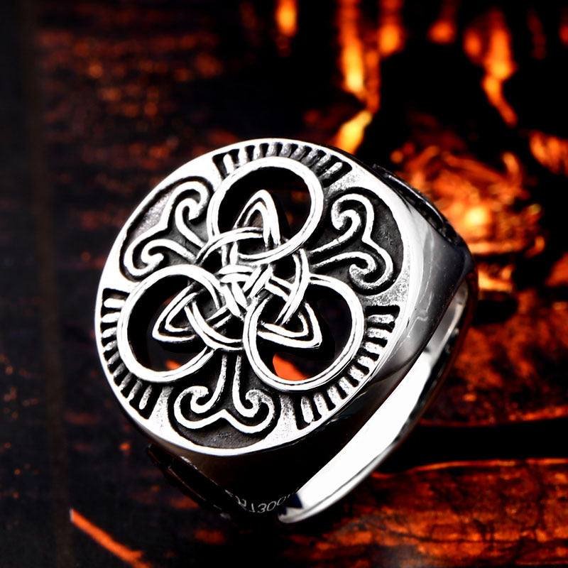 Eternal Knot Ring