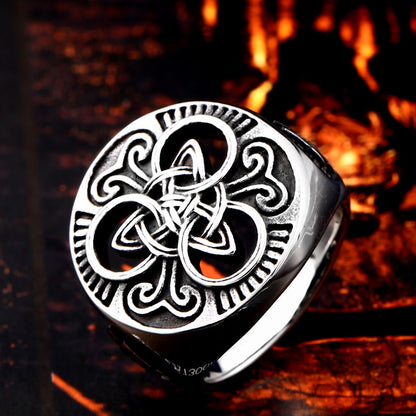 Eternal Knot Ring