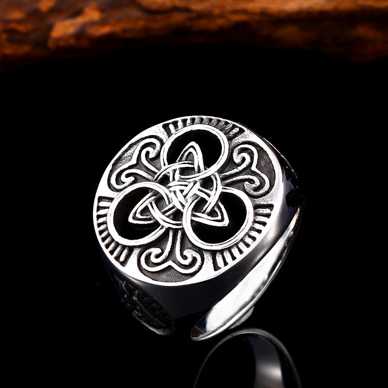 Eternal Knot Ring