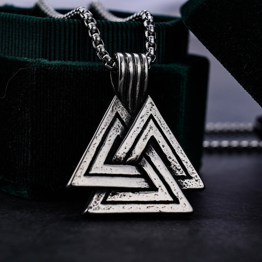 Odin’s Knot Necklace