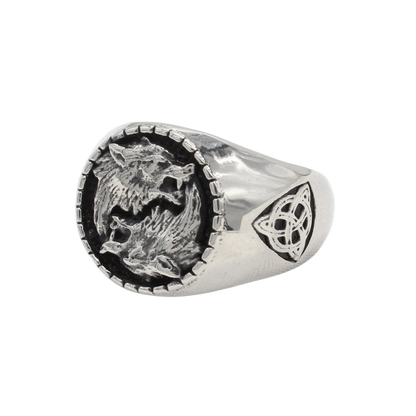Twin Wolfs Ring
